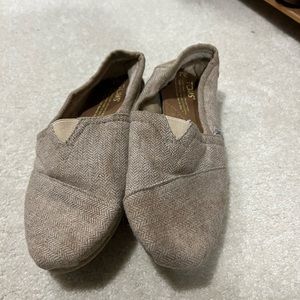 TOMS shoes